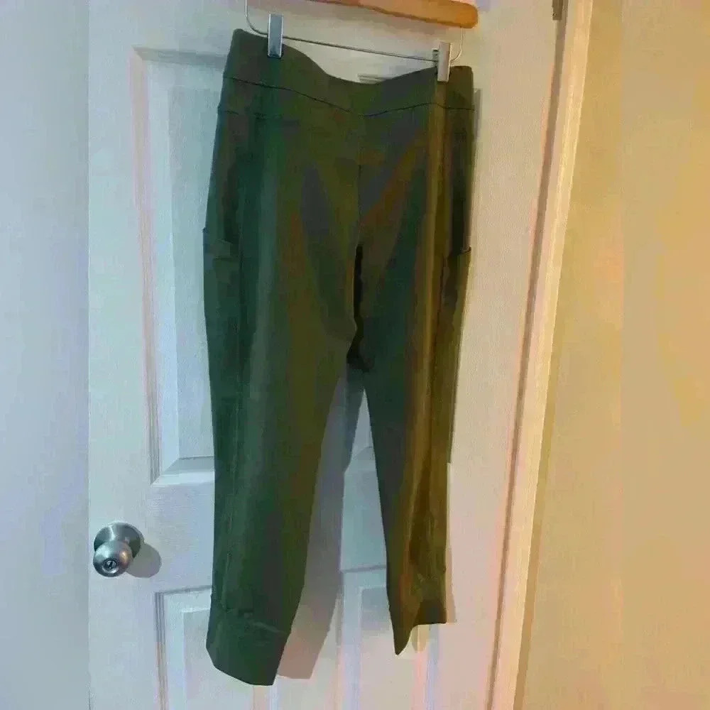 Lole women’s army green  joggers with pockets size small fit larger - Picture 5 of 9